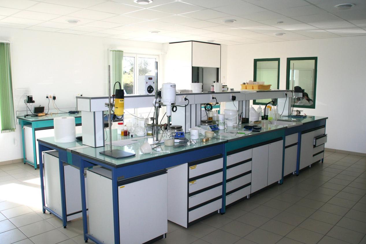 Laboratory equipment