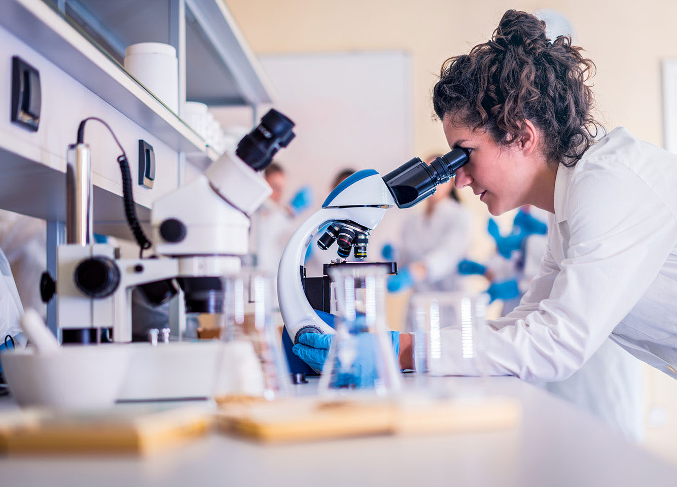 How to choose laboratory equipment